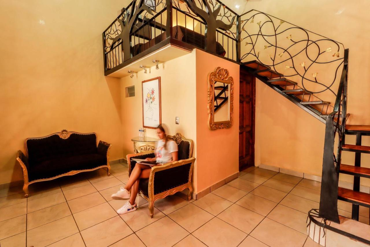 Hotel La siesta del Fauno Morelia Esterno foto