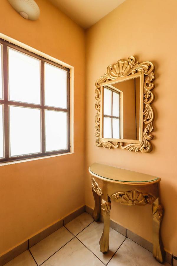 Hotel La siesta del Fauno Morelia Esterno foto